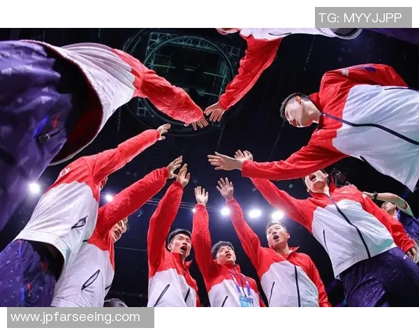 中国足球球星破门而入展现惊人实力点燃全场激情 中国足球球星破门而入展现惊人实力点燃全场激情