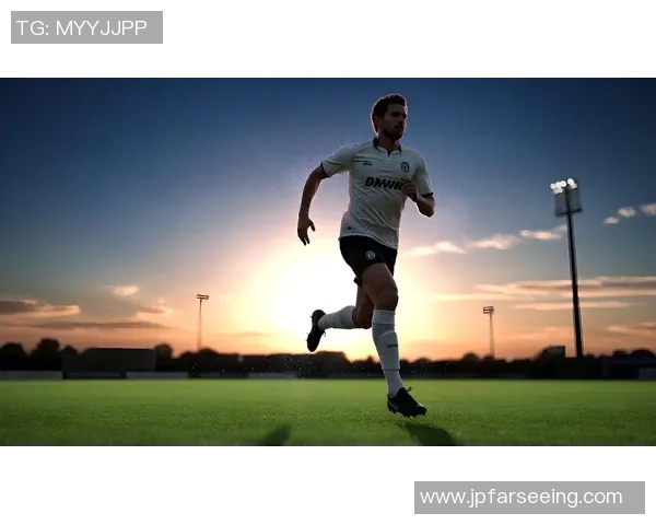 卷毛足球球星的独特魅力与技术风采探讨 卷毛足球球星的独特魅力与技术风采探讨